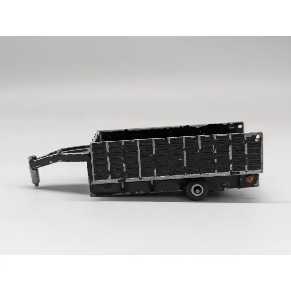 Ertl Farm Diecast Horse Trailer + Plastic Flatbed + Farm Animals Lot